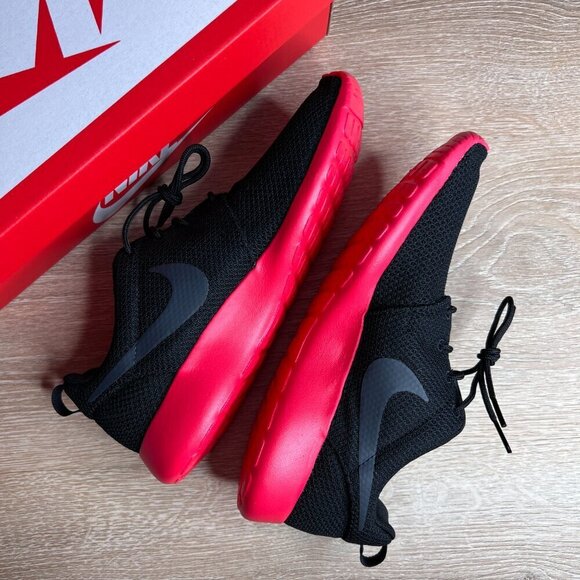 Nike Roshe Run Anthracite Siren Red - Picture 11 of 12
